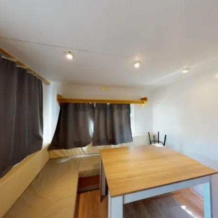 Mobil-home Cosy 5 Pers Avec Terrasse - Api-1-52-1240 Vic-sur-Cère