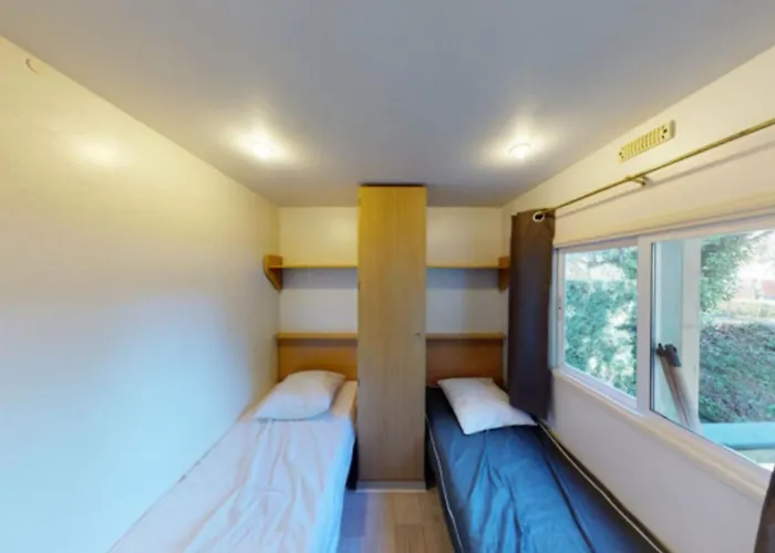 Parque de Campismo Mobil-home Cosy 5 Pers Avec Terrasse - Api-1-52-1240 Vic-sur-Cère