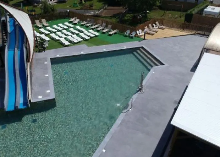 Mobil-home Cosy 5 Pers Avec Terrasse - Api-1-52-1240 * Вик-сюр-Сер