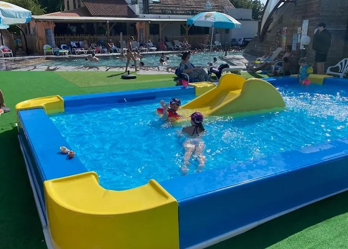 Mobil-home Cosy 5 Pers Avec Terrasse - Api-1-52-1240 *